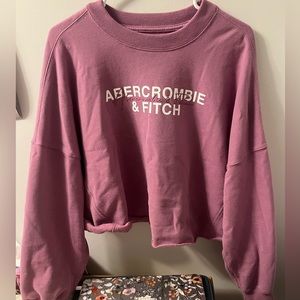 Abercrombie and fitch cropped crewneck, pink size XL